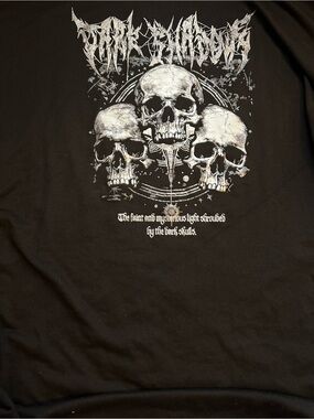 Men's Black Short Sleeve Skull Graphic Tee